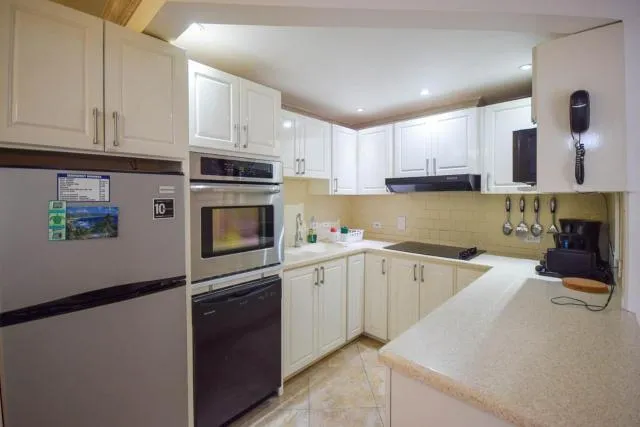  Two-Bedroom Apartment - picture  : Kitchen/kitchenette 