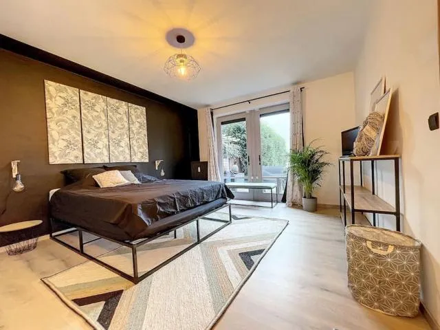  Magnifique gîte de caractère The peaceful break - picture  : Seating area,Bedroom,Property 