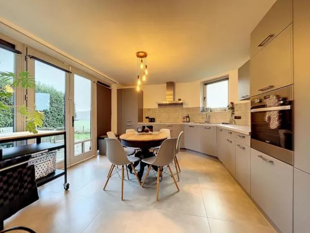  Magnifique gîte de caractère The peaceful break - picture  : Dining area,kitchen,Property 
