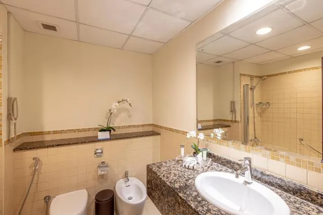  Roda Amwaj Suites Jumeirah Beach Residence - picture  : Bathroom,Bathroom,Property 