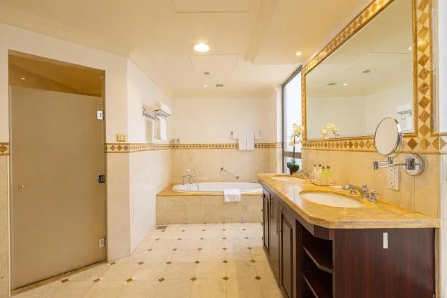  Roda Amwaj Suites Jumeirah Beach Residence - picture  : Bathroom,Bathroom,Property 