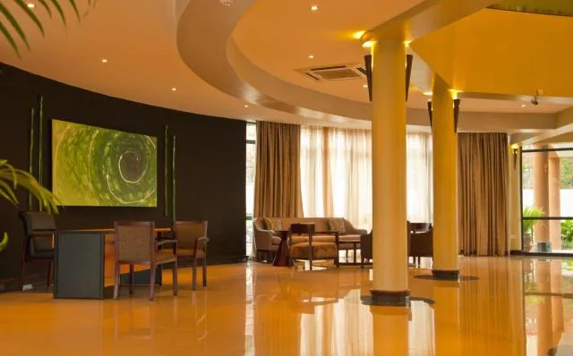  Gorillas Golf Hotel - photo  : Hall ou réception,Propriété 