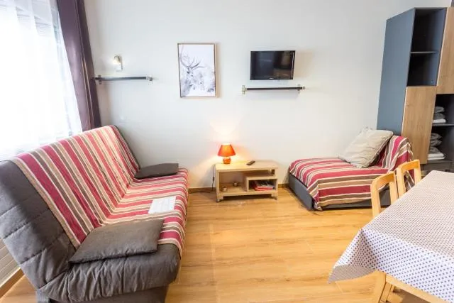  Tetras Pedrous - picture  : Seating area,Bed,Living room,Property,Room 