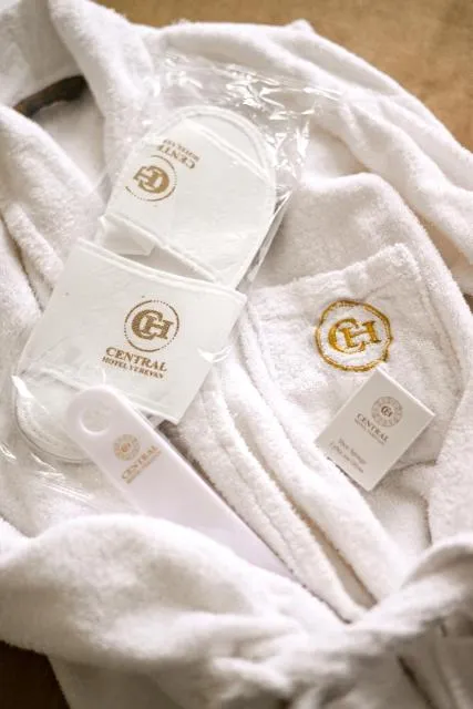  Central Hotel Yerevan - picture  : towels 