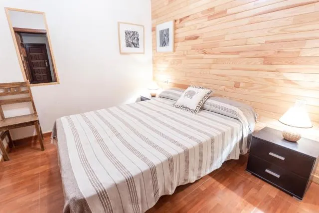  Maia Pedrous - picture  : Bed,Bedroom,Property 