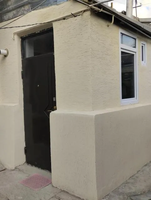  Karas - picture  : Property building 