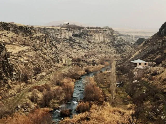  Zove Rural Cottage with garden views - picture  : Natural landscape,Mountain view,River view,Property 