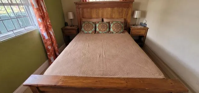  THE GOOD LIFE - picture  : Bed,Bedroom,Property 