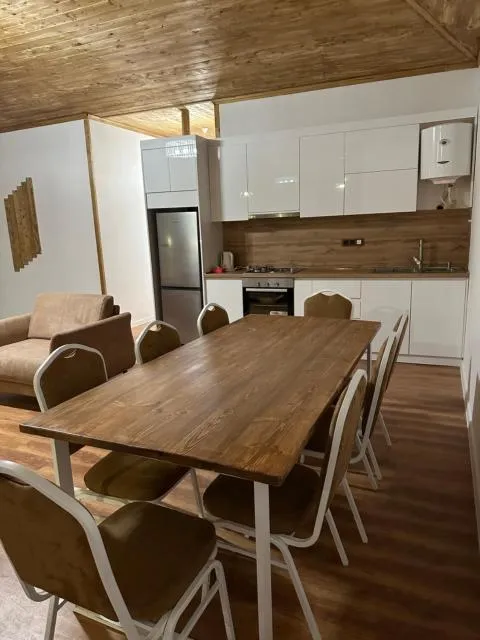  Eco House - picture  : Dining area 