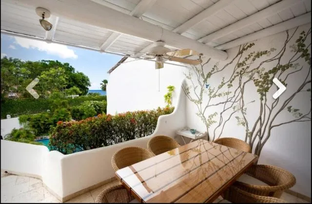  Nutmeg at Merlin Bay - picture  : Other 