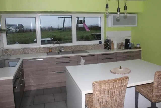  La course du soleil - picture  : Kitchen/kitchenette,stove,kitchen,Property 