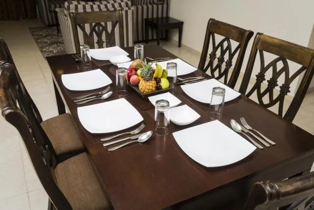  Arabian Dreams Hotel Apartments - picture  : Toilet,Dining area,Food,Property 