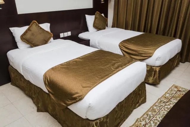  Arabian Dreams Hotel Apartments - picture  : Bed,Bedroom,Property 