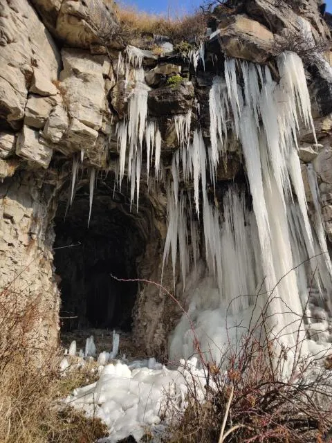 Zove Rural Cottage with garden views - picture  : Shower,Natural landscape,Property 
