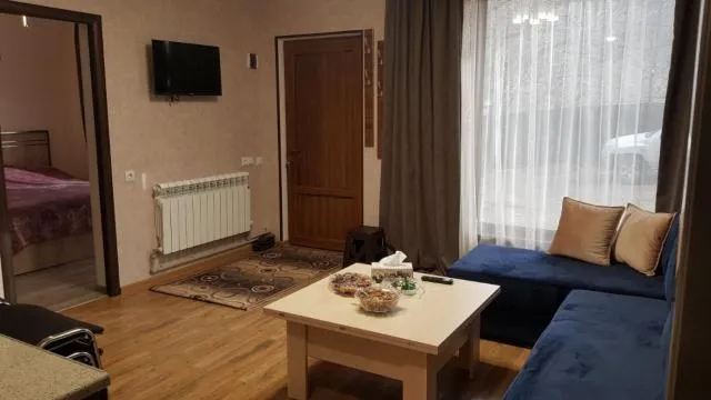  Karen’s home - picture  : Seating area 