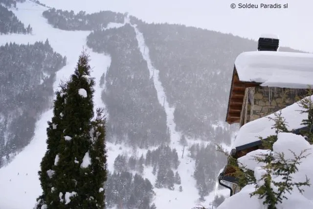  Soldeu Paradis Incles - picture  : Shower,Property building 