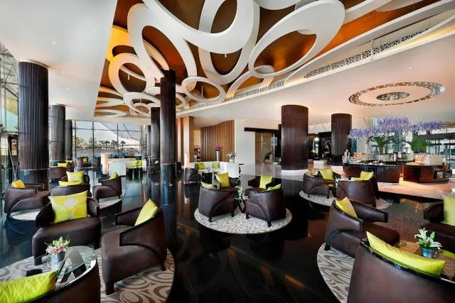  Marriott Hotel Al Forsan, Abu Dhabi - picture  : Toilet,Patio,Lobby or reception,Property 