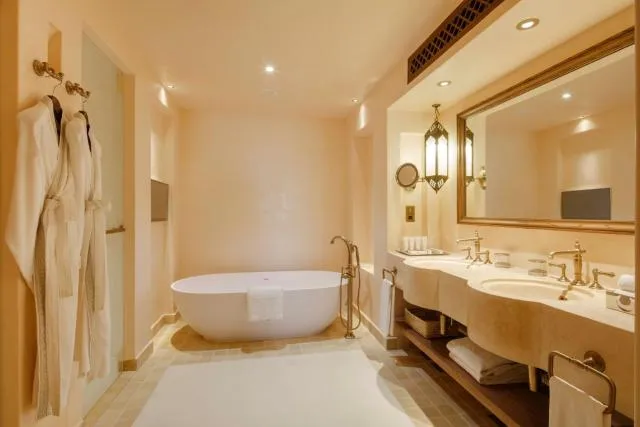  Al Wathba, a Luxury Collection Desert Resort & Spa, Abu Dhabi - picture  : Bathroom,Bathroom,Property 