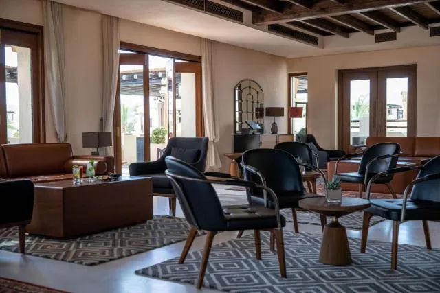  Al Wathba, a Luxury Collection Desert Resort & Spa, Abu Dhabi - picture  : Restaurant/places to eat,Seating area,Property 