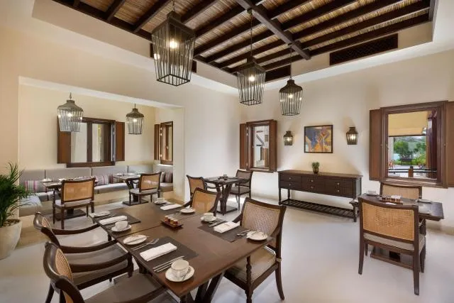  Al Wathba, a Luxury Collection Desert Resort & Spa, Abu Dhabi - picture  : Toilet,Restaurant/places to eat,Property 