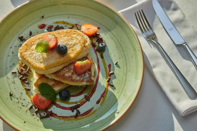  Regent Warsaw Hotel - picture  : Restaurant/places to eat,Food,Breakfast,Property 