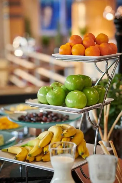  Regent Warsaw Hotel - picture  : Restaurant/places to eat,Food,Breakfast,Property 