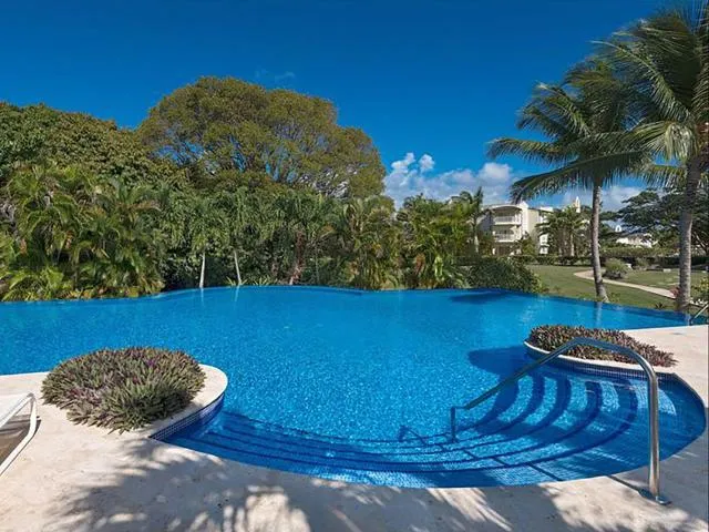  Royal Apartment at Westmoreland - picture  : Swimming pool,Pool view,Other,Area and facilities,Swimming pool,Property 