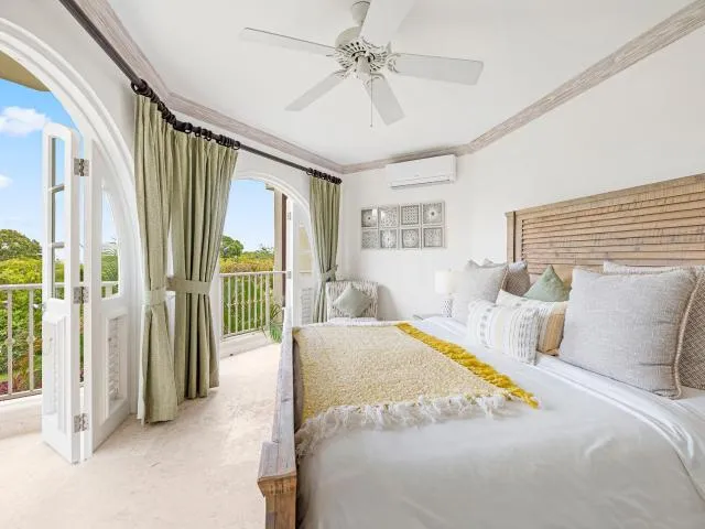  Royal Apartment at Westmoreland - picture  : Bedroom,Property 