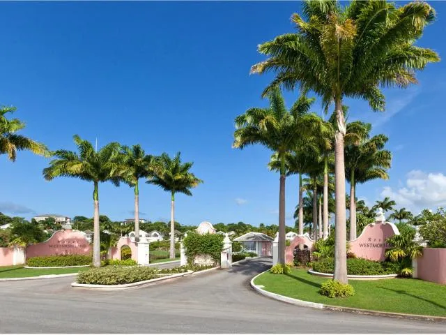  Royal Apartment at Westmoreland - picture  : Facade/entrance,Aqua park,Property 