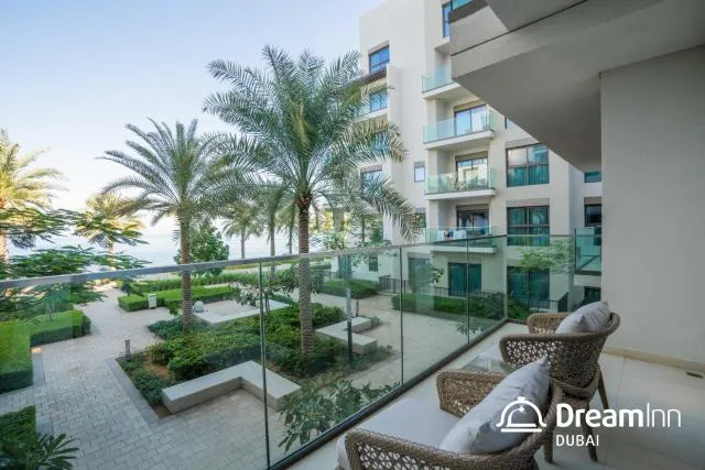  Dream Inn Apartments - Address Beach Residence Fujairah - picture  : Garden,View (from property/room),Balcony/Terrace,Garden view,Property 