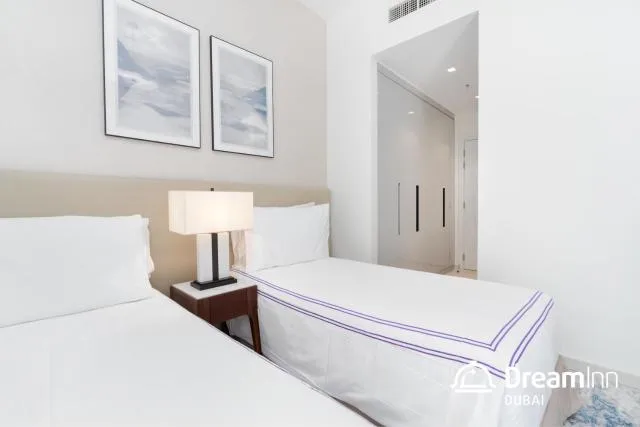  Dream Inn Apartments - Address Beach Residence Fujairah - picture  : Bed,Bedroom,Property 