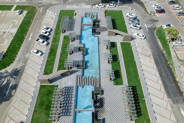  Hotel Holiday International - picture  : Property building,Bird's eye view,Pool view,Location,Property 
