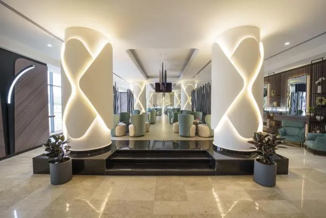  Hotel Holiday International - picture  : Seating area,Property 