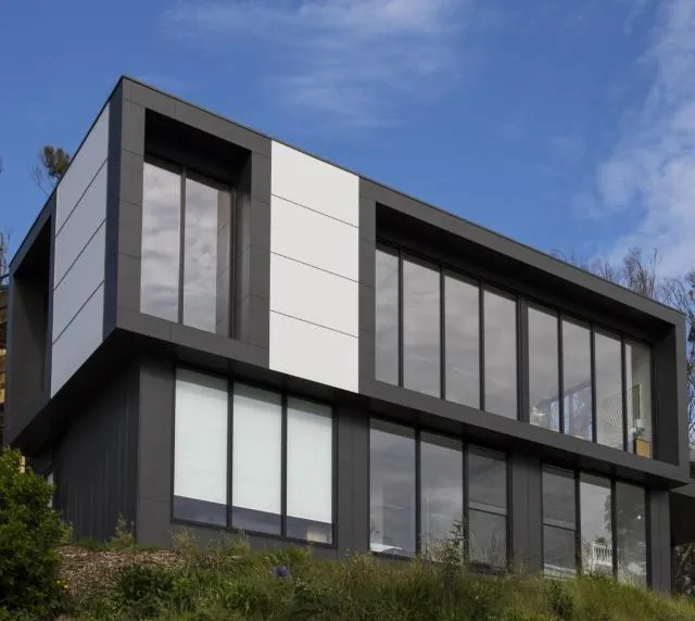  Iluka Blue - picture  : Property building 