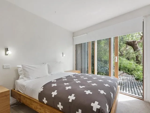  Wye View architecturally designed stunning views - picture  : Bed 