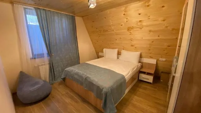  Le Chalet Garden - picture  : Bed 