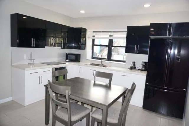  Hillsboro Suites & Residences Condo Hotel, St Kitts - picture  : Kitchen/kitchenette,Dining area,Kitchen or kitchenette,kitchen,Property 