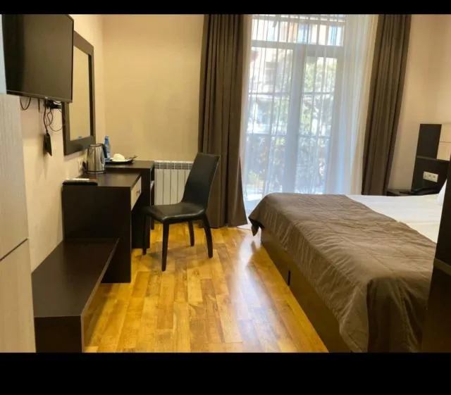  Hotel Lilia Yerevan - picture  : TV/entertainment centre,hair dresser,Property 