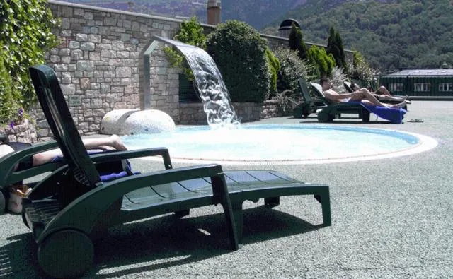  Novotel Andorra - picture  : Swimming pool,Solarium,Property 