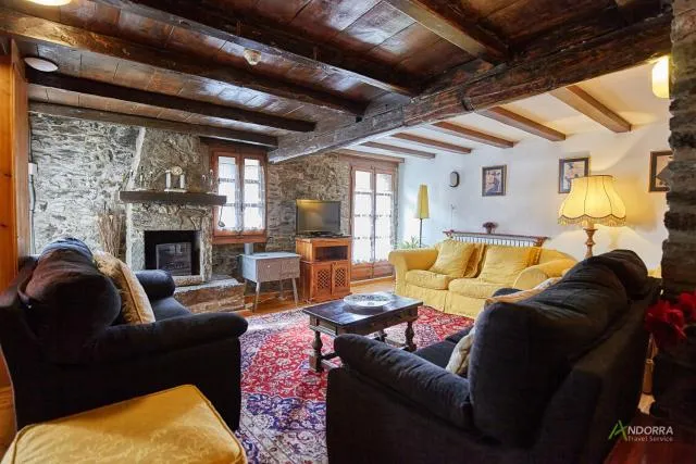  Chalet Font - cover picture 