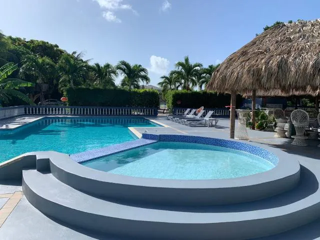  Casa Korsou - photo  : Piscine,Vue de la piscine,Piscine,Propriété 