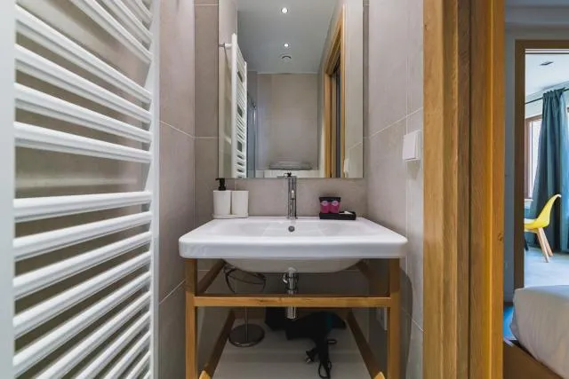  MIKKA CLOS - picture  : Bathroom 