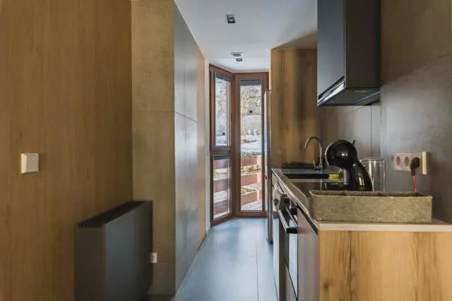  MIKKA CLOS - picture  : Kitchen/kitchenette 