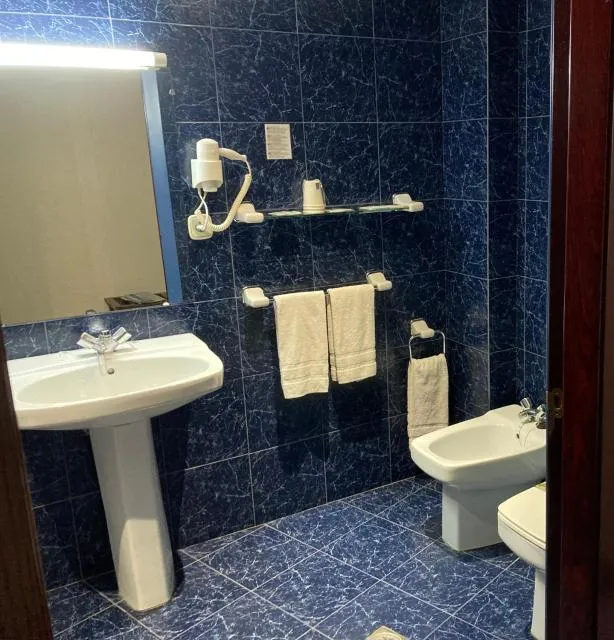  Hotel Folch - picture  : Toilet,Bathroom,Bathroom,Property 