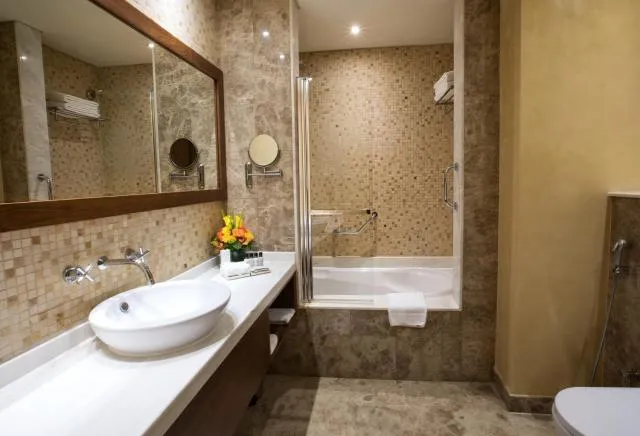  Elite Byblos Hotel - picture  : Shower,Toilet,Bathroom,Bathroom,Bath,Property 