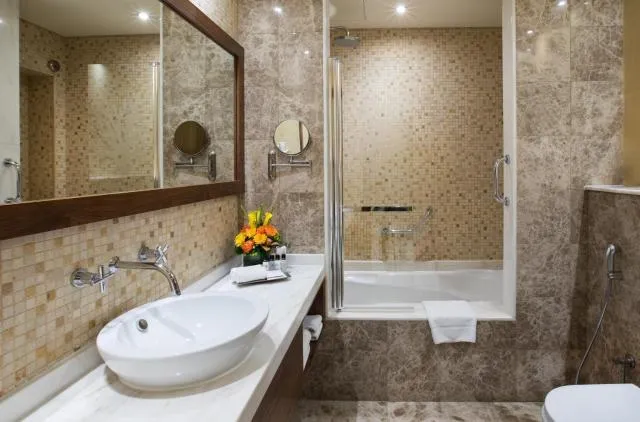  Elite Byblos Hotel - picture  : Shower,Toilet,Bathroom,Bathroom,Bath,bidet,towels,Property 
