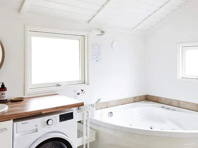  Vibrant Holiday Home in Slagelse near Sea - picture  : Bathroom,Other 