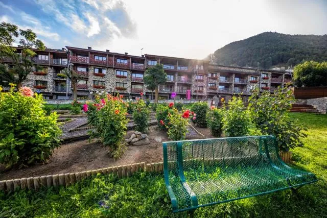  Apartaments Giberga - picture  : Property building,Summer,Garden,Garden view,Property 