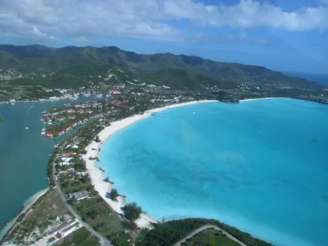  Antigua chiama Italia villas - picture  : Bird's eye view,Beach,Property 
