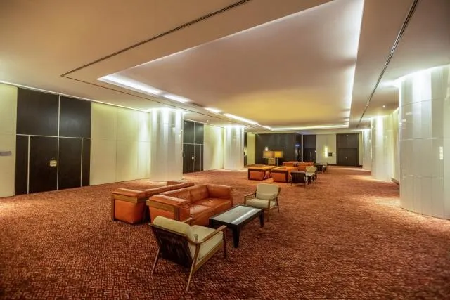  EPIC SANA Luanda Hotel - picture  : Seating area,Meeting/conference room,Property 